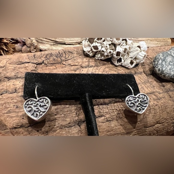 SU Thailand 925 Sterling Silver Filigree Heart Earrings Drop Dangle Hooks 2 cms - Picture 4 of 7